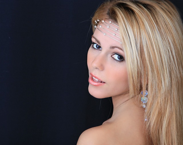 Žena, model, šperky